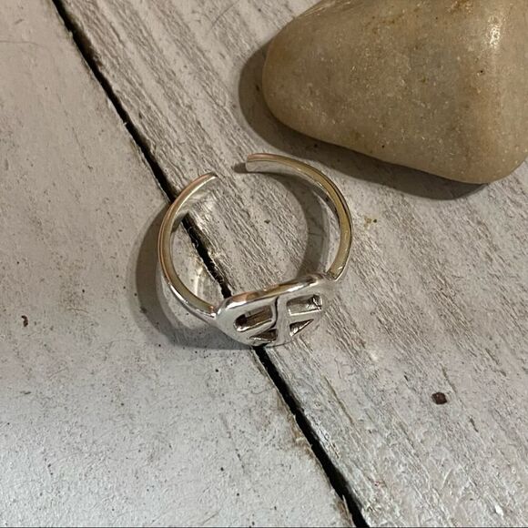 Sterling Silver Peace Sign Toe Ring - Picture 5 of 5